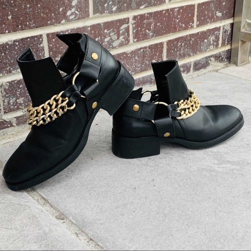 Zara Crop Boot Sandals Flats Chunky staffed Chain